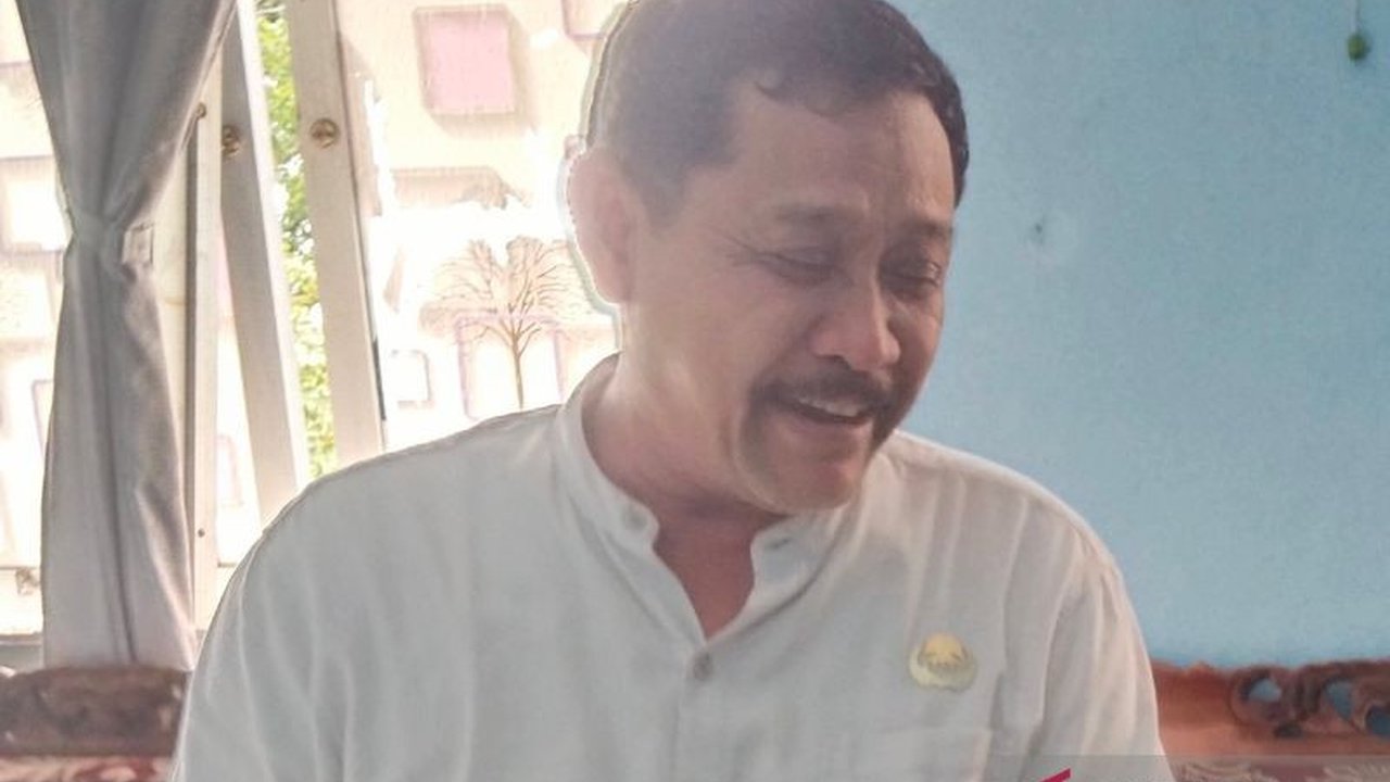 Pemerintah Kabupaten Mukomuko meningkatkan pengawasan ketat terhadap orang asing yang masuk wilayahnya untuk mencegah potensi risiko keamanan dan migrasi ilegal.