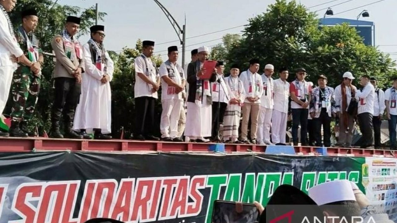 MUI Karawang, bersama ribuan masyarakat, menyampaikan enam pernyataan sikap yang mengecam keras agresi Israel terhadap Palestina dan menyerukan dukungan internasional untuk menghentikan kejahatan tersebut.
