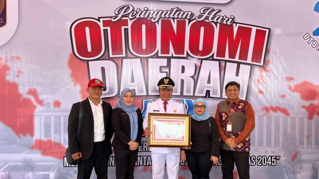 Pemerintah Kabupaten Bangli, Bali, berhasil meraih dua penghargaan bergengsi dari Kemendagri atas prestasi penyelenggaraan pemerintahan daerah dan kinerja tinggi, mengharumkan nama Bali di Hari Otonomi Daerah ke-29.