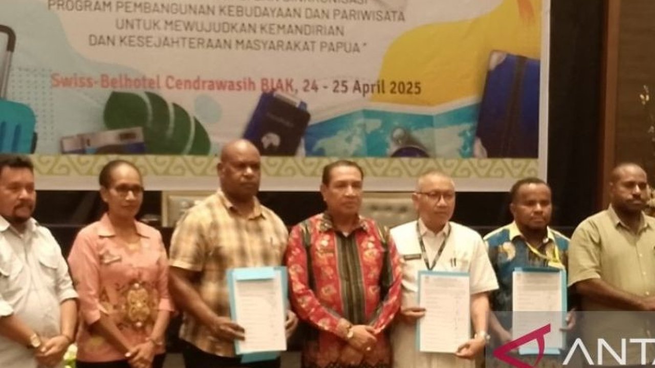 Pemerintah Provinsi Papua merenovasi aset wisata, termasuk Hotel Mapia di Biak, untuk meningkatkan Pendapatan Asli Daerah (PAD) sektor pariwisata dan menarik lebih banyak wisatawan.