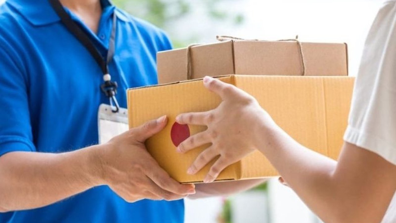 SPX Express terapkan sistem distribusi baru 'Hub & Spoke' untuk percepat pengiriman paket dan tingkatkan kepuasan pelanggan.