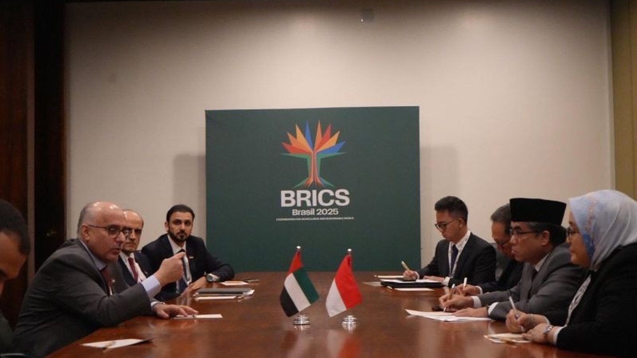 Menteri Ketenagakerjaan Indonesia jajaki kerja sama penyiapan tenaga kerja dengan China dan UEA, menawarkan pelatihan vokasi dan kemudahan investasi.