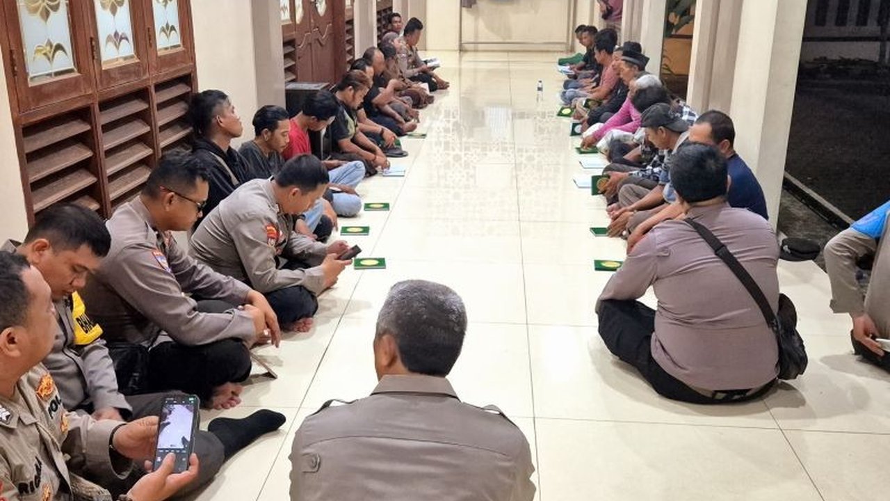 Polres Serang berhasil mengamankan 23 pelaku pungli di sejumlah areal industri Kabupaten Serang, Banten, setelah menggelar operasi cipta kondisi pada Minggu malam.