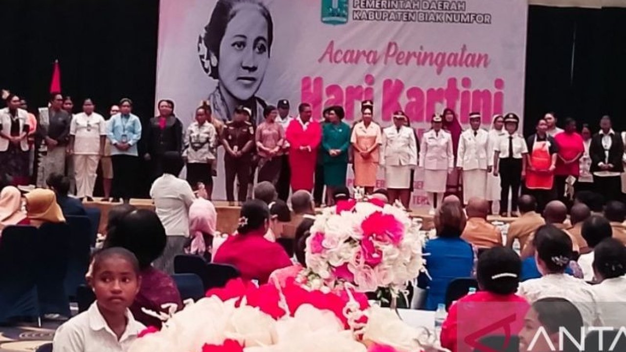 Pemerintah Kabupaten Biak Numfor berkomitmen memberdayakan perempuan Orang Asli Papua (OAP) di bidang ekonomi dan pemerintahan, membuka peluang usaha dan menempatkan perempuan dalam jabatan struktural.