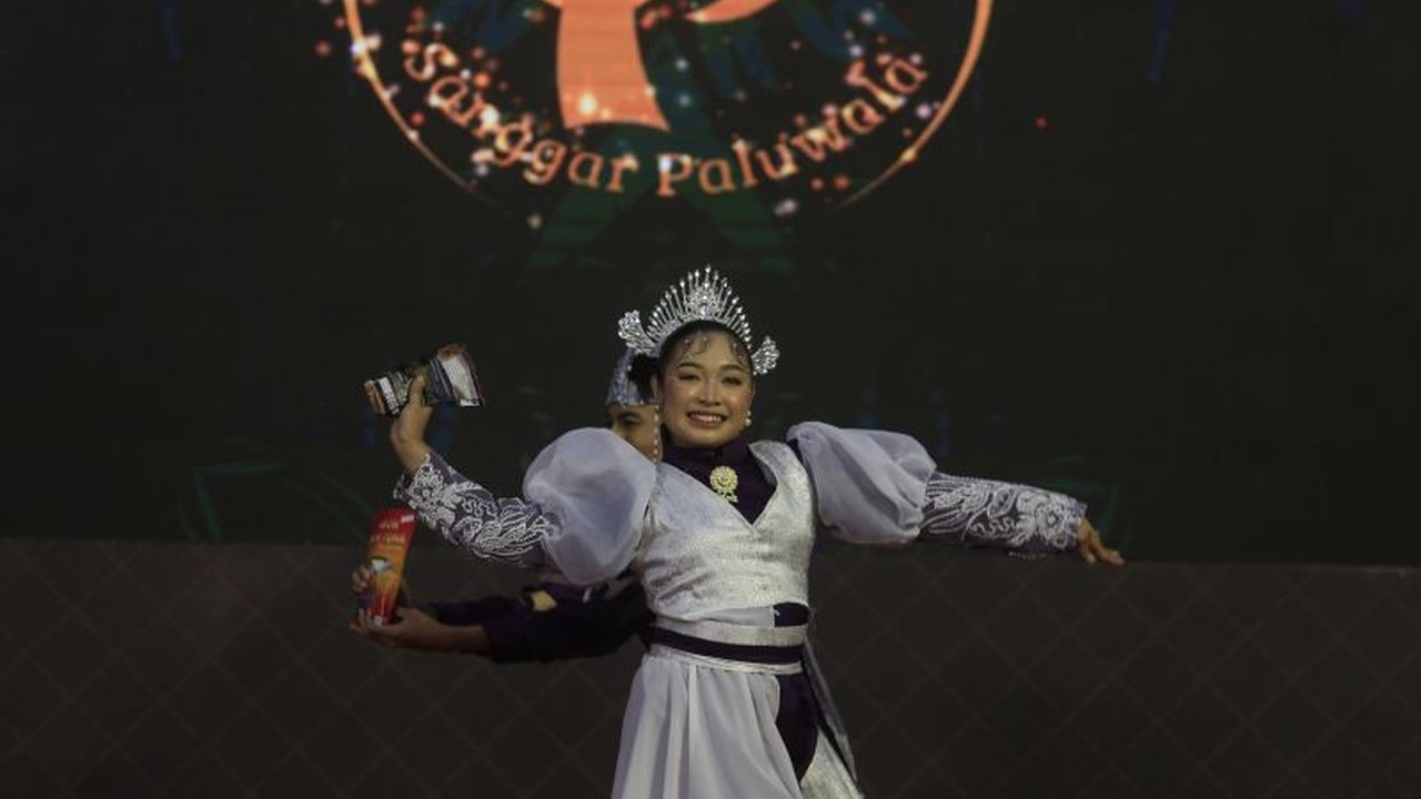 Dekranasda Kabupaten Gorontalo gencar mendukung pengembangan UMKM lokal, ditandai dengan kesuksesan kerja sama bisnis Olami senilai Rp1,4 miliar di Gebyar UMKM Gorontalo 2025, dan menargetkan ekspansi pasar hingga internasional.