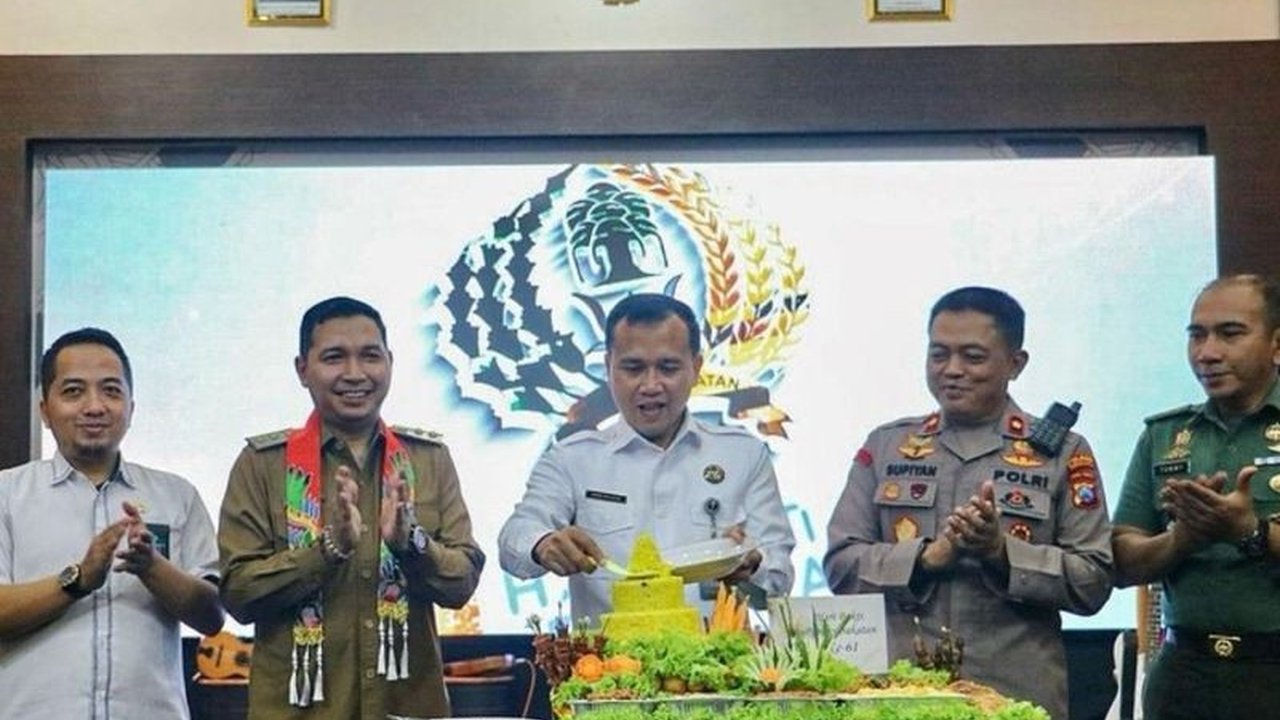 Lapas Kelas I Madiun memperingati Hari Bakti Pemasyarakatan (HBP) ke-61 dengan komitmen teguh mewujudkan Pemasyarakatan PASTI dan memberikan kontribusi positif bagi masyarakat melalui berbagai kegiatan.