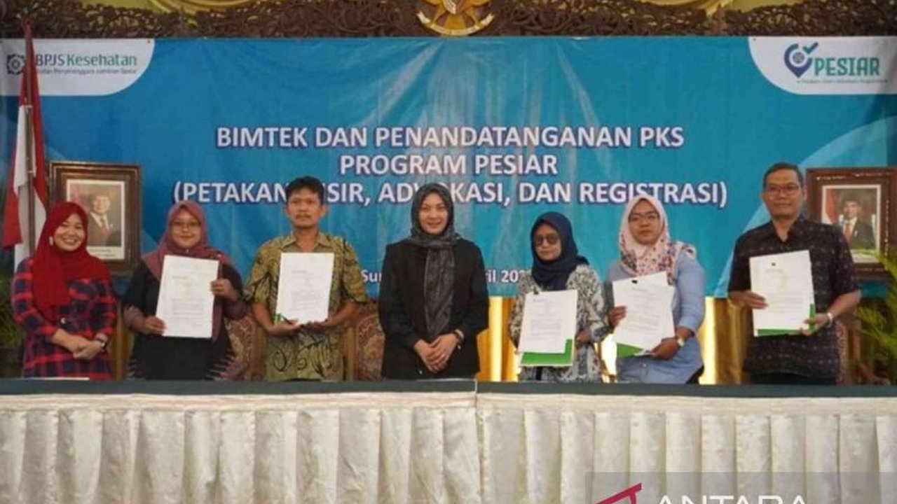 BPJS Kesehatan Surakarta melatih agen PESIAR untuk meningkatkan cakupan dan keaktifan peserta JKN, menargetkan Universal Health Coverage (UHC) di pedesaan.