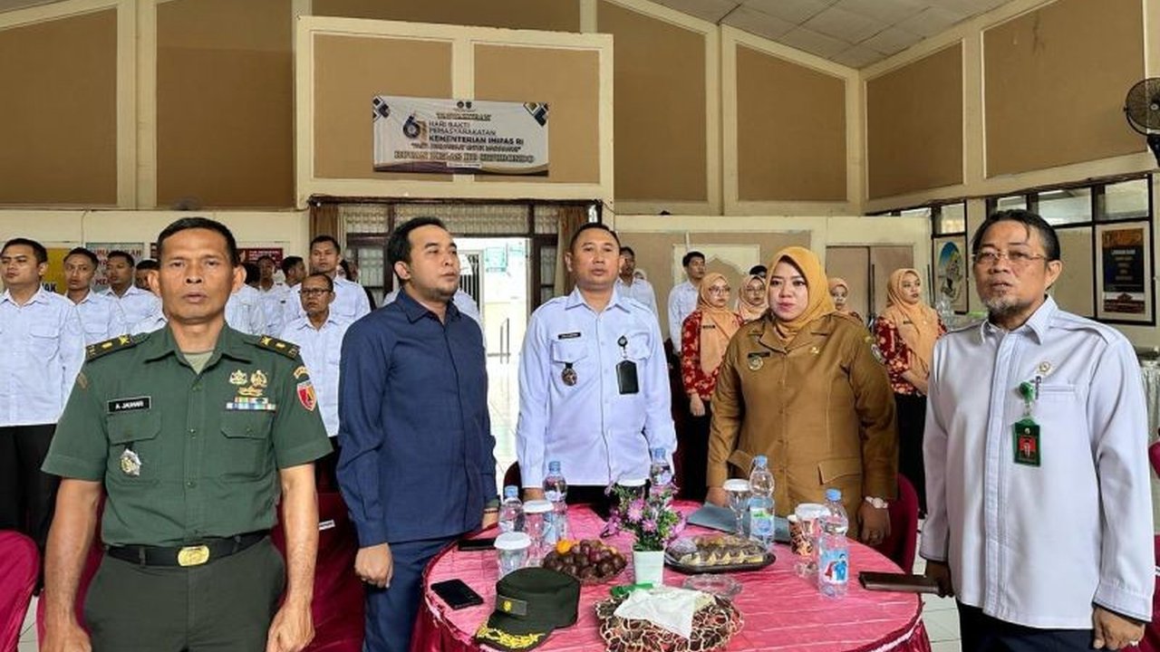 Peringatan Hari Bhakti Pemasyarakatan (HBP) ke-61 di Rutan Situbondo menjadi momen refleksi atas komitmen pembinaan warga binaan yang lebih humanis dan berorientasi rehabilitasi, serta sinergi antar instansi.