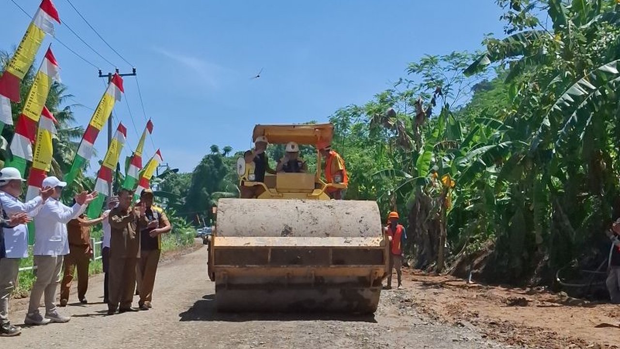 Jalan Rusak di Tanggamus Segera Diperbaiki, Gubernur Lampung Pastikan Program PHTC Terlaksana