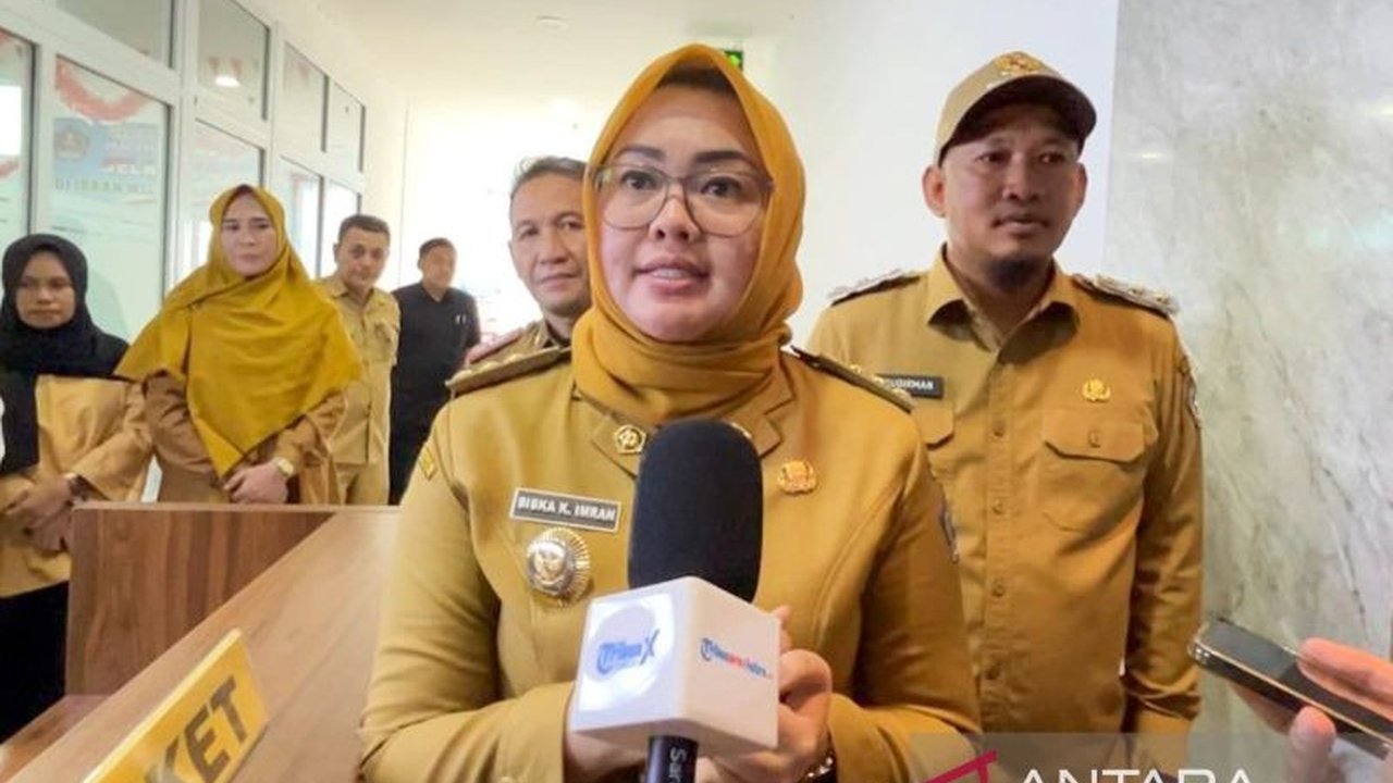 Pemkot Kendari meminta seluruh sekolah memasang CCTV untuk mencegah pelecehan seksual dan menciptakan lingkungan pendidikan yang aman, dengan pendanaan dari dana BOS.