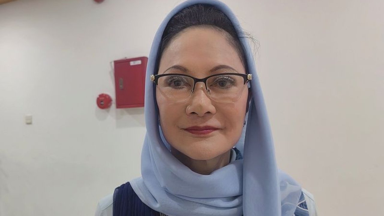 Komisi XIII DPR menunda rapat dengan Kementerian HAM terkait anggaran 2025 karena menilai paparan Kementerian HAM kurang detail dan belum menjelaskan manfaatnya bagi rakyat.