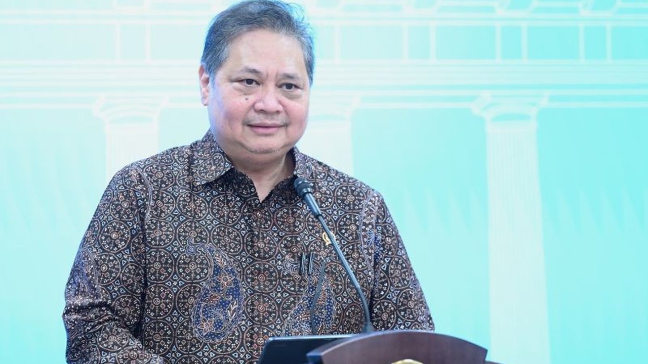 Presiden Prabowo Subianto menyetujui pembentukan tiga satgas baru untuk menindaklanjuti negosiasi tarif resiprokal Indonesia-AS, fokus pada investasi, lapangan kerja, dan deregulasi.