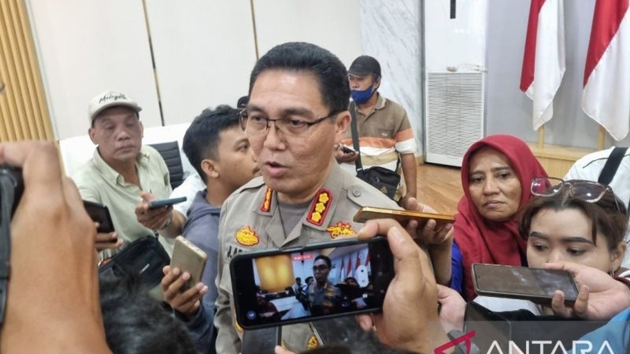 Polda Jatim menegaskan insiden di Polres Pacitan adalah kasus kriminal murni, bukan terorisme, meskipun salah satu pelaku merupakan mantan narapidana kasus terorisme.