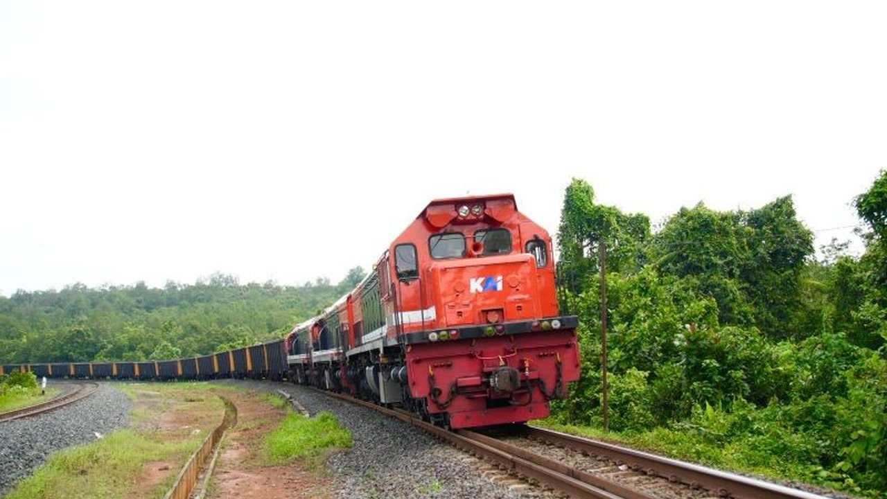 Kecelakaan maut di perlintasan kereta api di OKU Timur, Sumsel, mengingatkan pentingnya mendahulukan kereta api di perlintasan sebidang demi keselamatan bersama.