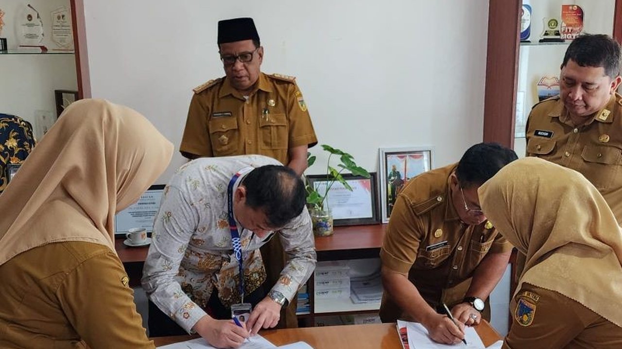 Pemerintah Provinsi Sulawesi Tengah kembali menjalin kerja sama dengan Sriwijaya Air untuk penerbangan jemaah haji tahun 2025, memastikan kelancaran perjalanan ibadah bagi 1.994 calon haji.