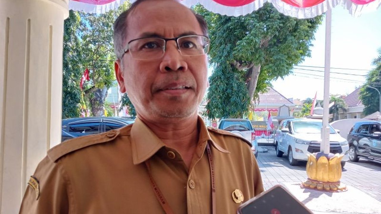 Disnaker Kota Mataram mengusulkan penurunan target penerimaan retribusi Izin Mempekerjakan Tenaga Asing (IMTA) tahun 2025 sebesar Rp200 juta karena jumlah TKA yang terbatas.