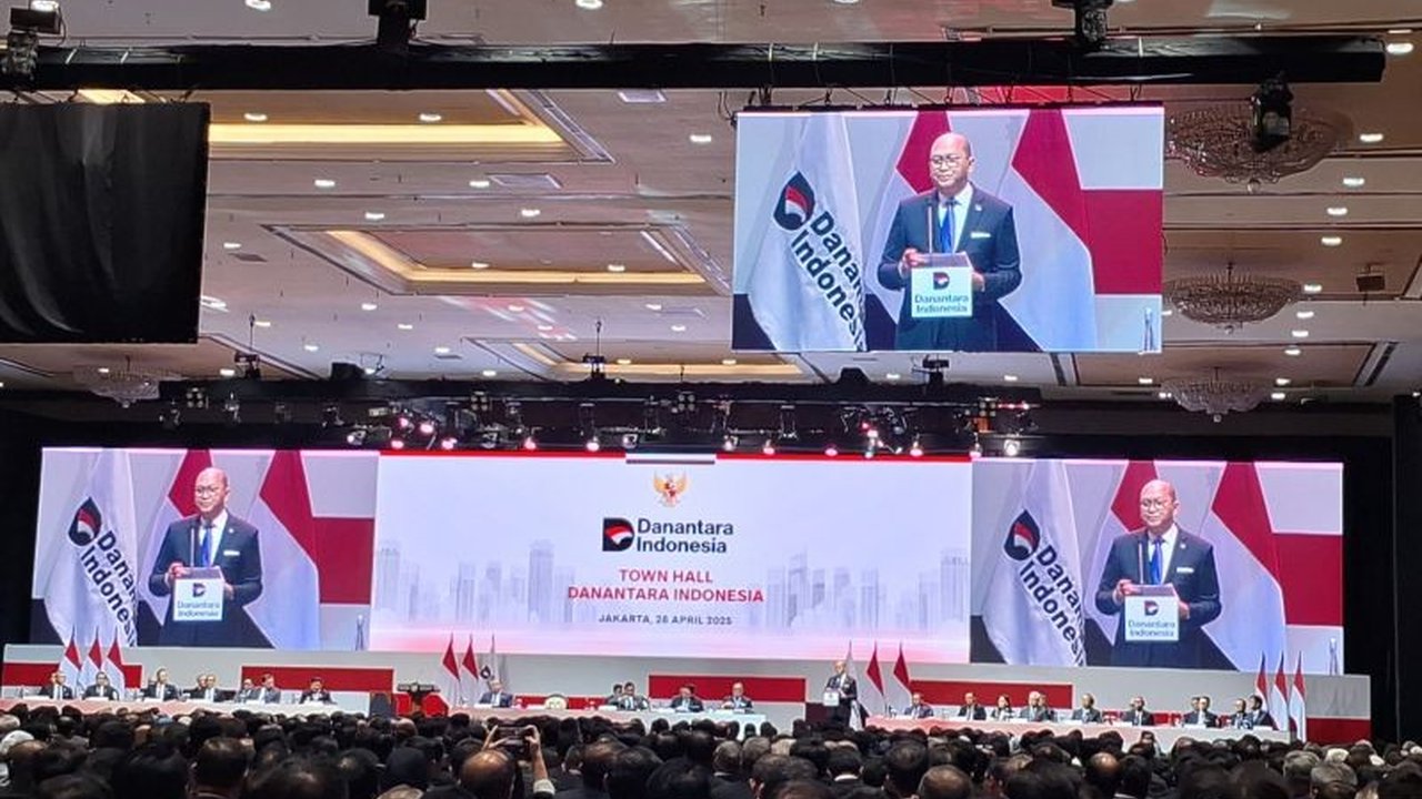 CEO Danantara, Rosan Roeslani, menyatakan kehadiran Danantara Indonesia sebagai langkah tepat di tengah ketidakpastian ekonomi global, ditandai dengan kolaborasi strategis dengan Qatar Investment Authority (QIA) senilai 4 miliar dolar AS untuk pembangunan