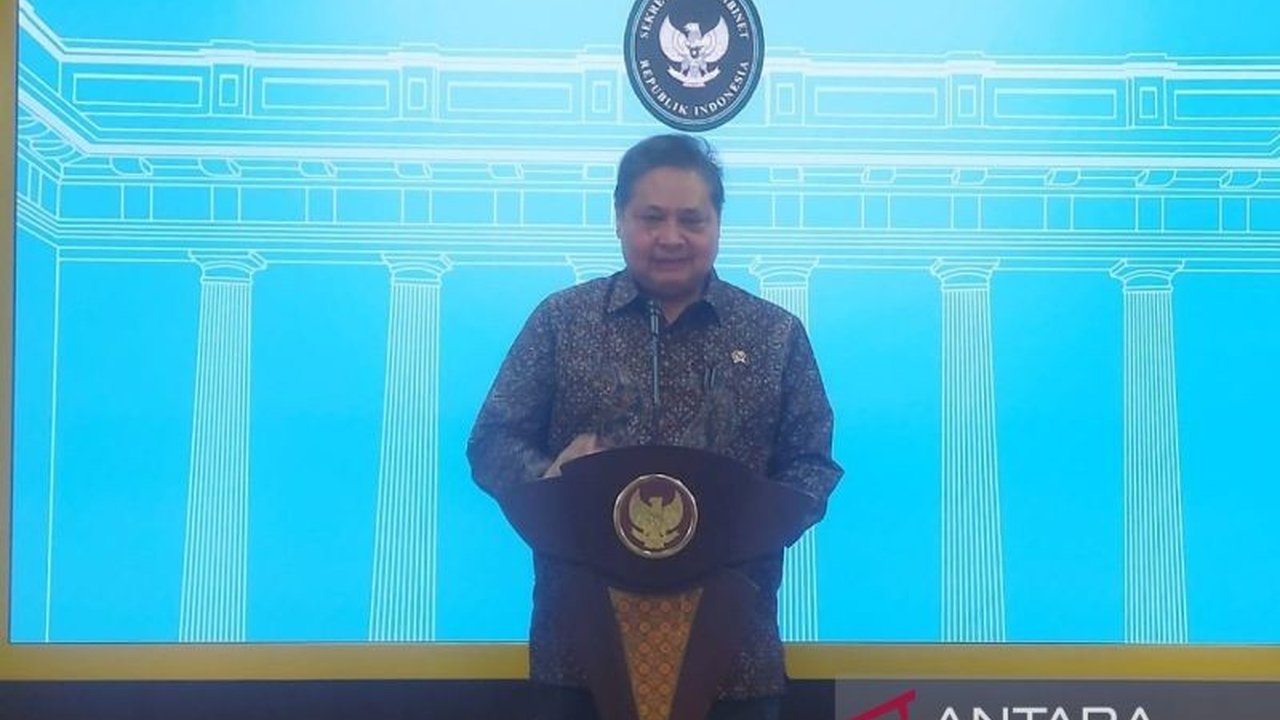 Presiden Prabowo Subianto menugaskan Danantara untuk mengkaji investasi Lotte Chemical di Indonesia, proyek petrokimia senilai Rp59,37 triliun yang direncanakan beroperasi pada September-Oktober 2024 dan akan menyerap 14.000 tenaga kerja.