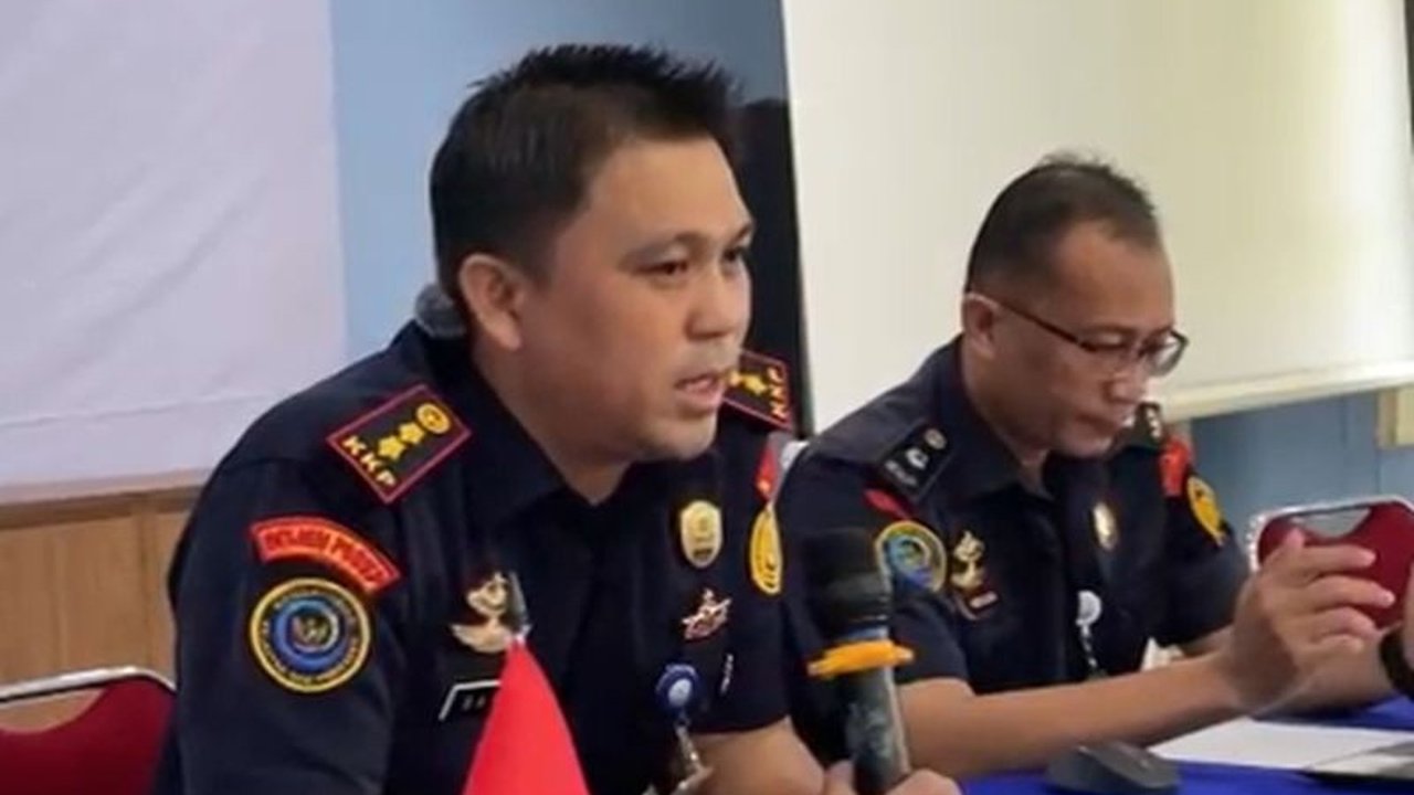 PSDKP Pontianak gencar sosialisasikan legalitas usaha ikan hias di Kalbar karena 80% pelaku usaha beroperasi tanpa izin resmi, mengancam kelestarian spesies dan ekosistem.