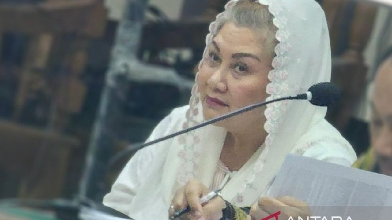 Sidang lanjutan kasus korupsi mantan Wali Kota Semarang, Hevearita G. Rahayu, diwarnai kesaksian mengejutkan terkait dugaan pengondisian penyidikan oleh KPK.