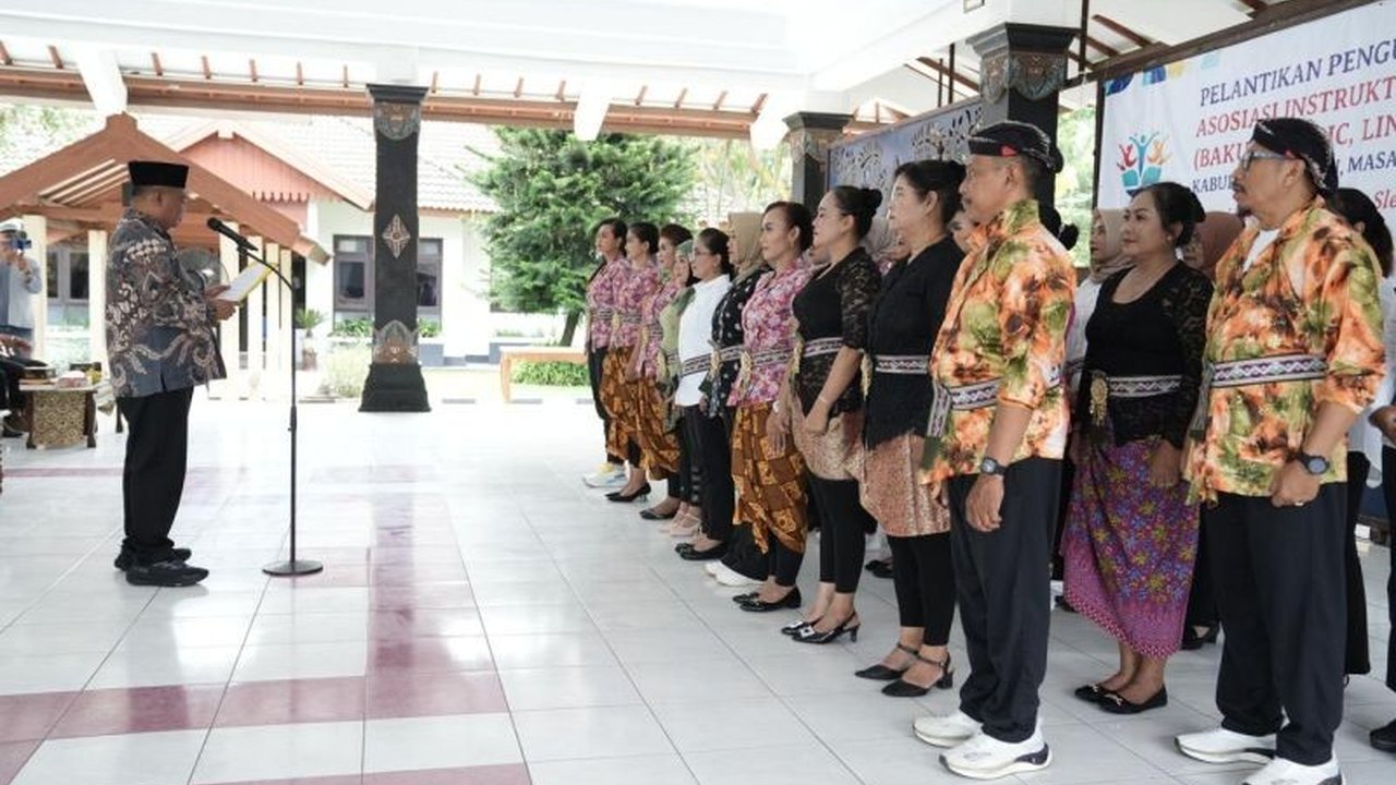 Bupati Sleman, Harda Kiswaya, melantik pengurus Asosiasi Instruktur Senam BALY Sleman dan berharap asosiasi ini dapat membantu pemerintah mengedukasi masyarakat tentang pola hidup sehat melalui olahraga senam.