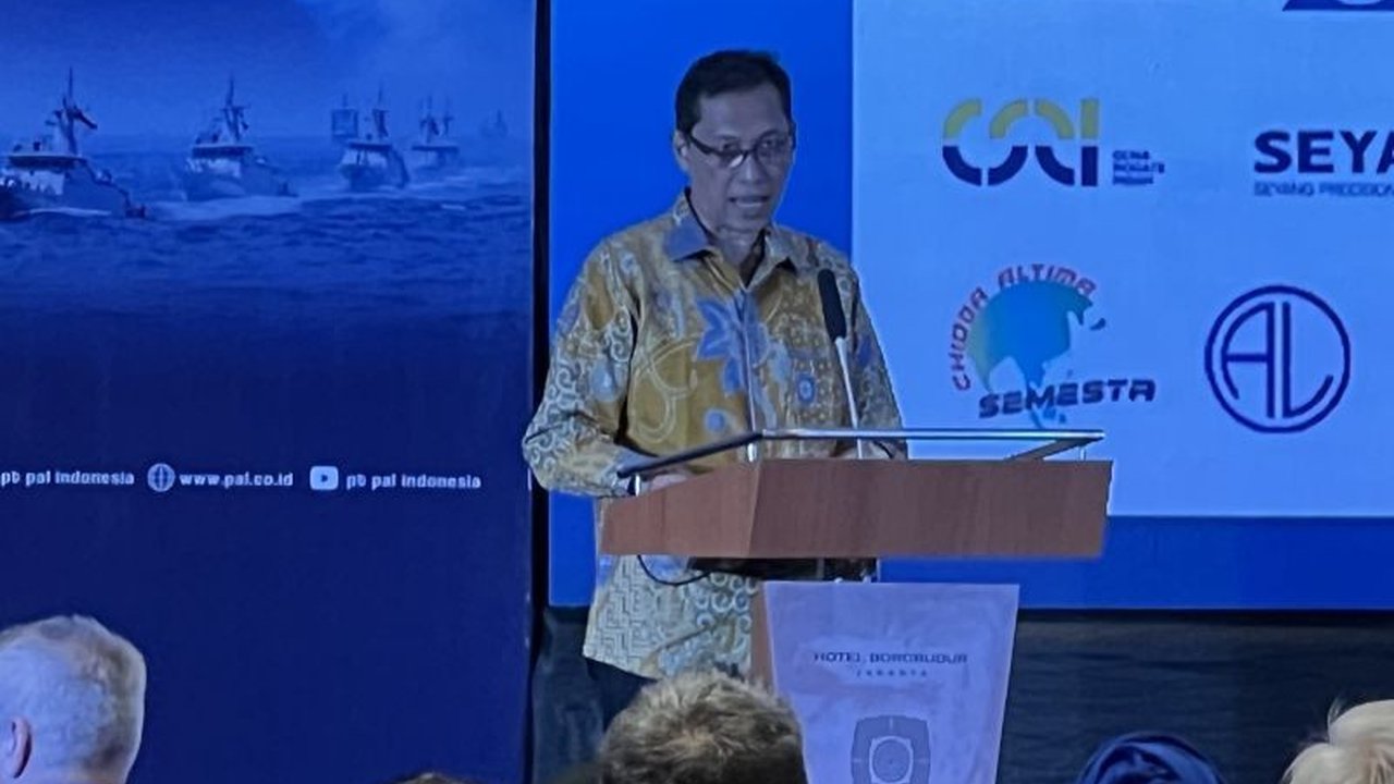 PT PAL Indonesia bermitra dengan Krakatau Steel untuk memenuhi kebutuhan baja dalam pembuatan kapal, termasuk kapal militer, guna memperkuat ekosistem industri maritim nasional.