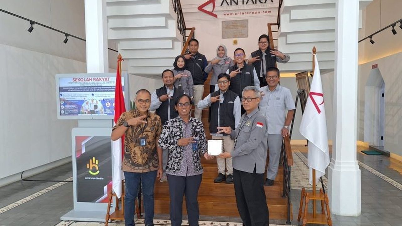 Biro Pemberitaan Parlemen DPR RI mengunjungi LKBN Antara untuk mempelajari pengembangan pemberitaan parlemen dan transformasi digital dalam rangka pembentukan Kantor Berita Parlemen.