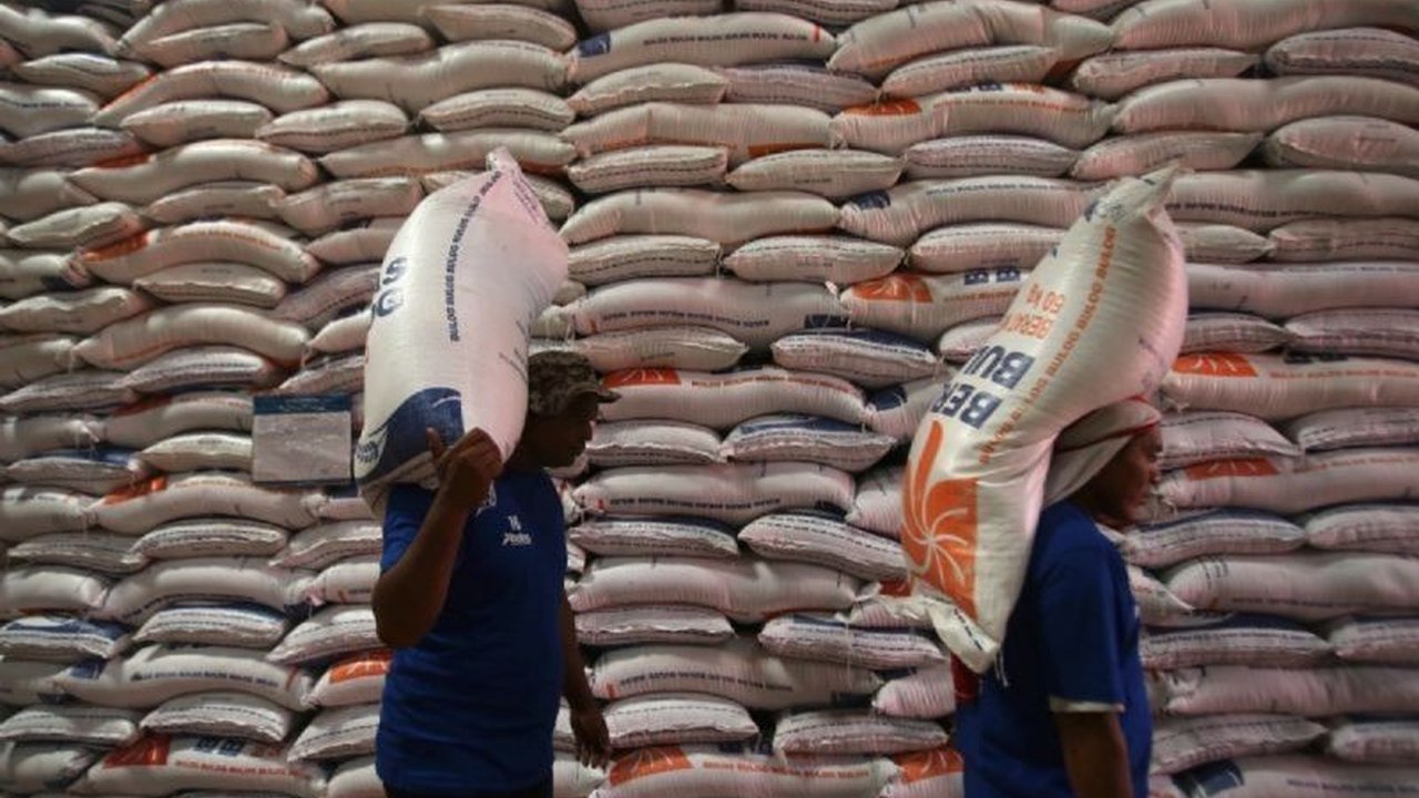 Pemerintah Provinsi Kepulauan Bangka Belitung memastikan stok beras cukup untuk memenuhi kebutuhan masyarakat selama Hari Raya Idul Adha 2025, dengan total stok mencapai lebih dari 8.000 ton.