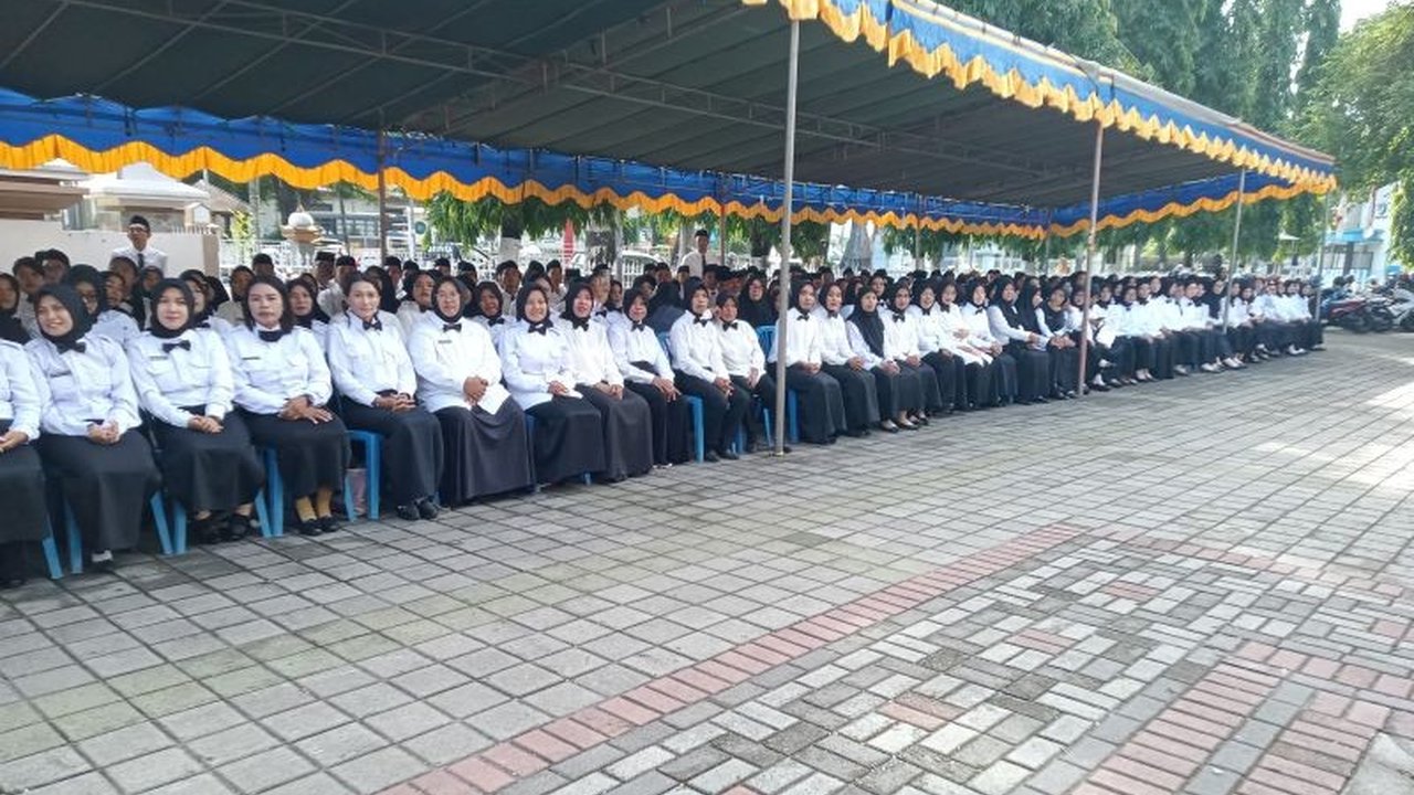 Sebanyak 1.827 pelamar akan mengikuti tes PPPK tahap II di Kota Mataram pada 10-12 Mei 2025 untuk memperebutkan 30 formasi sisa, meliputi tenaga teknis, kesehatan, dan guru.