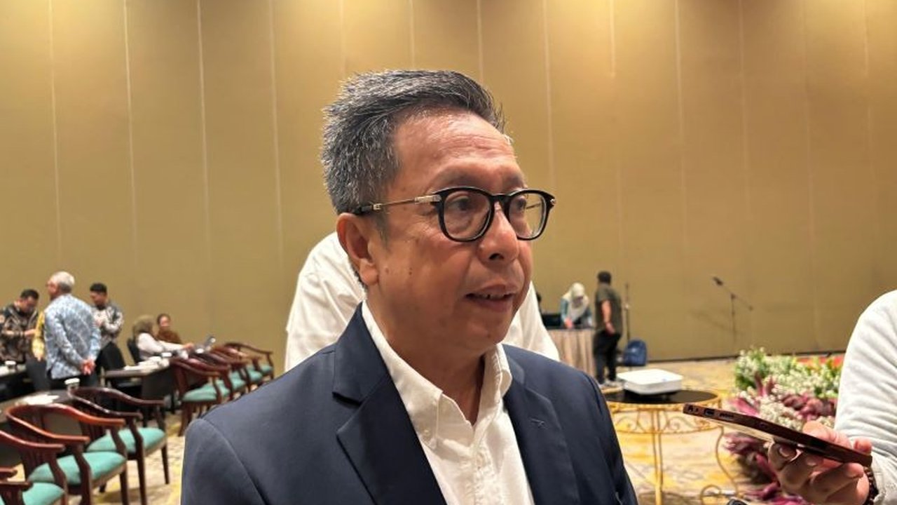 Pemerintah Indonesia mengungkapkan bahwa emisi kendaraan bermotor berkontribusi signifikan terhadap polusi udara di kota-kota besar, terutama selama musim kemarau, dan menyerukan kerjasama pengelola jalan tol untuk penanggulangannya.