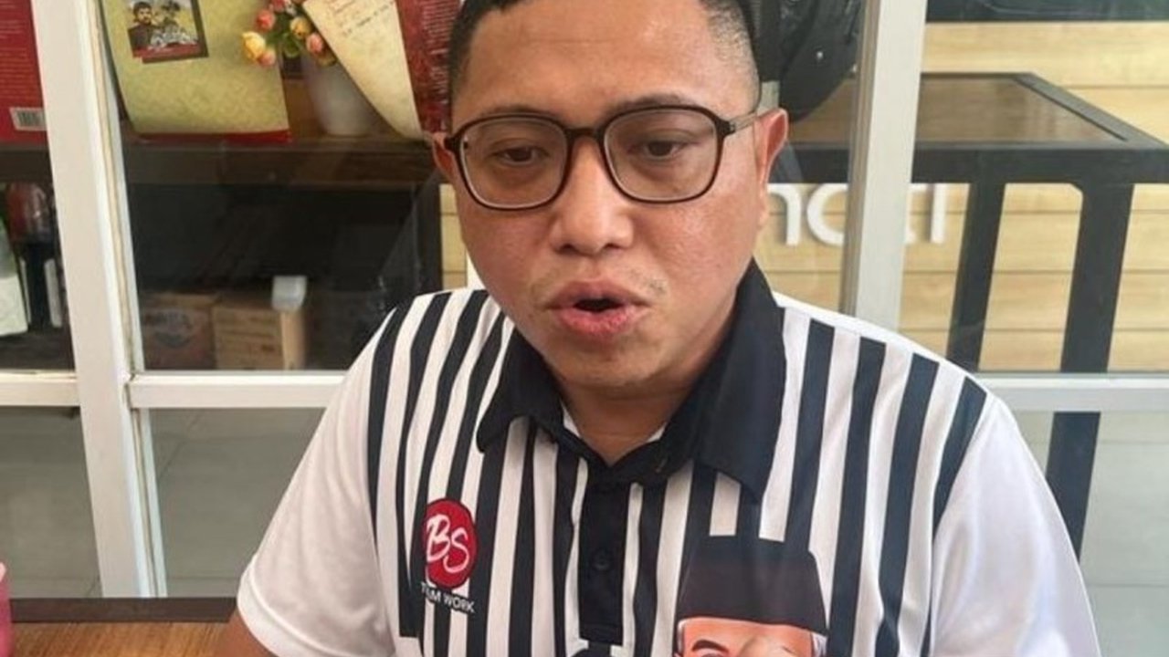 Anggota DPRD DKI Jakarta dari PDIP, Brando Susanto, meninggal dunia secara mendadak saat memberikan sambutan di acara Halal Bihalal DPD PDIP di Jakarta International Velodrome.