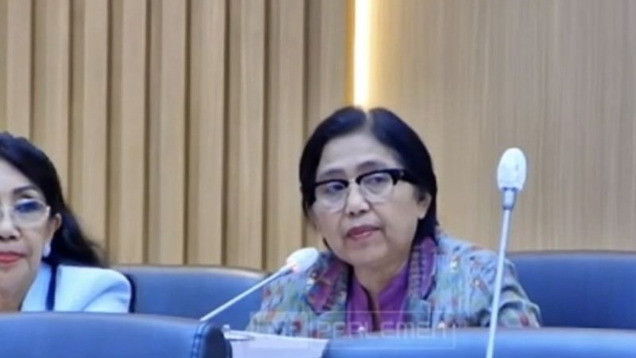 DPR RI mengapresiasi persiapan komprehensif KemenP2MI terkait rencana pencabutan moratorium pengiriman PMI ke Arab Saudi, demi memanfaatkan bonus demografi Indonesia.