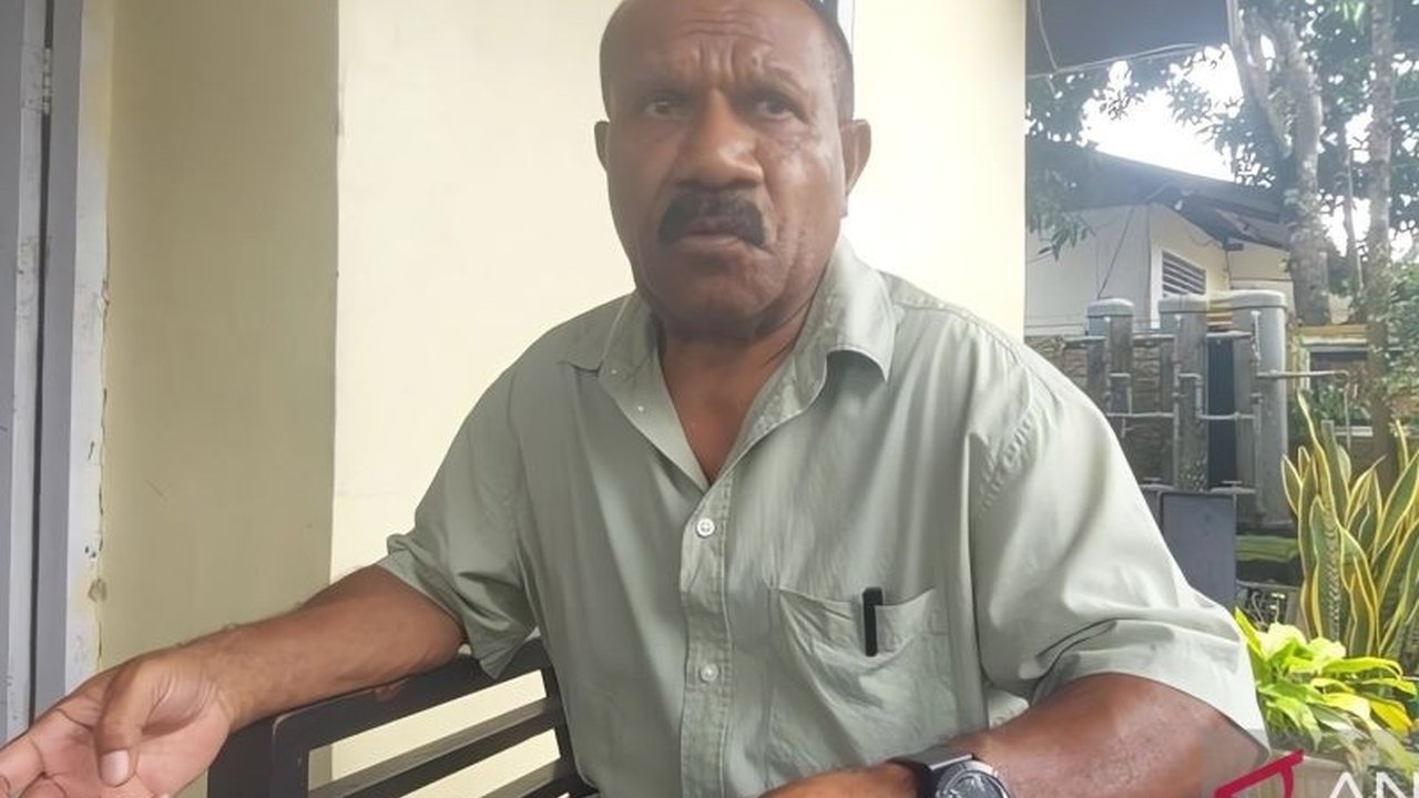 Tokoh pemekaran Papua Barat Daya, Gabriel Asem, mendorong kepala daerah untuk optimalkan potensi daerah guna memperkuat Pendapatan Asli Daerah (PAD) dan mengurangi ketergantungan pada dana transfer pusat.