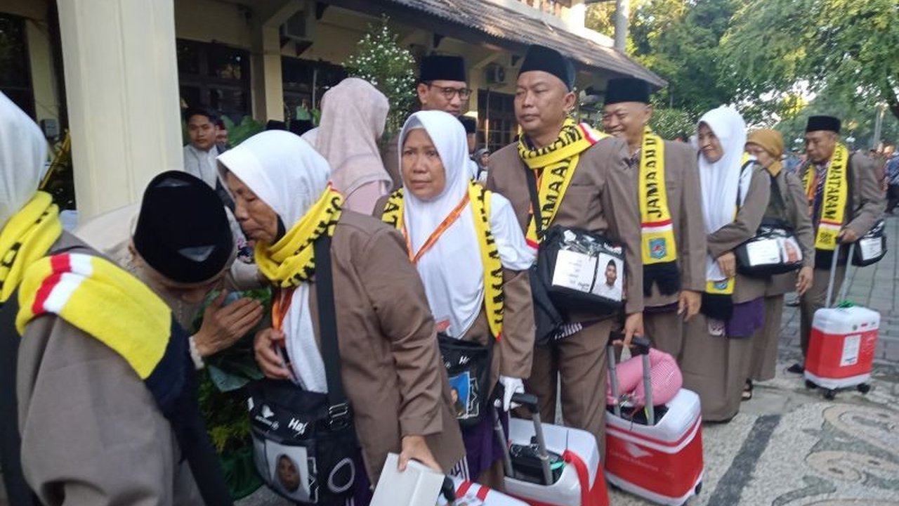 Sebanyak 393 jamaah calon haji Kota Mataram, termasuk 7 petugas, akan masuk asrama haji pada 3 Mei 2025 sebelum berangkat ke Tanah Suci.