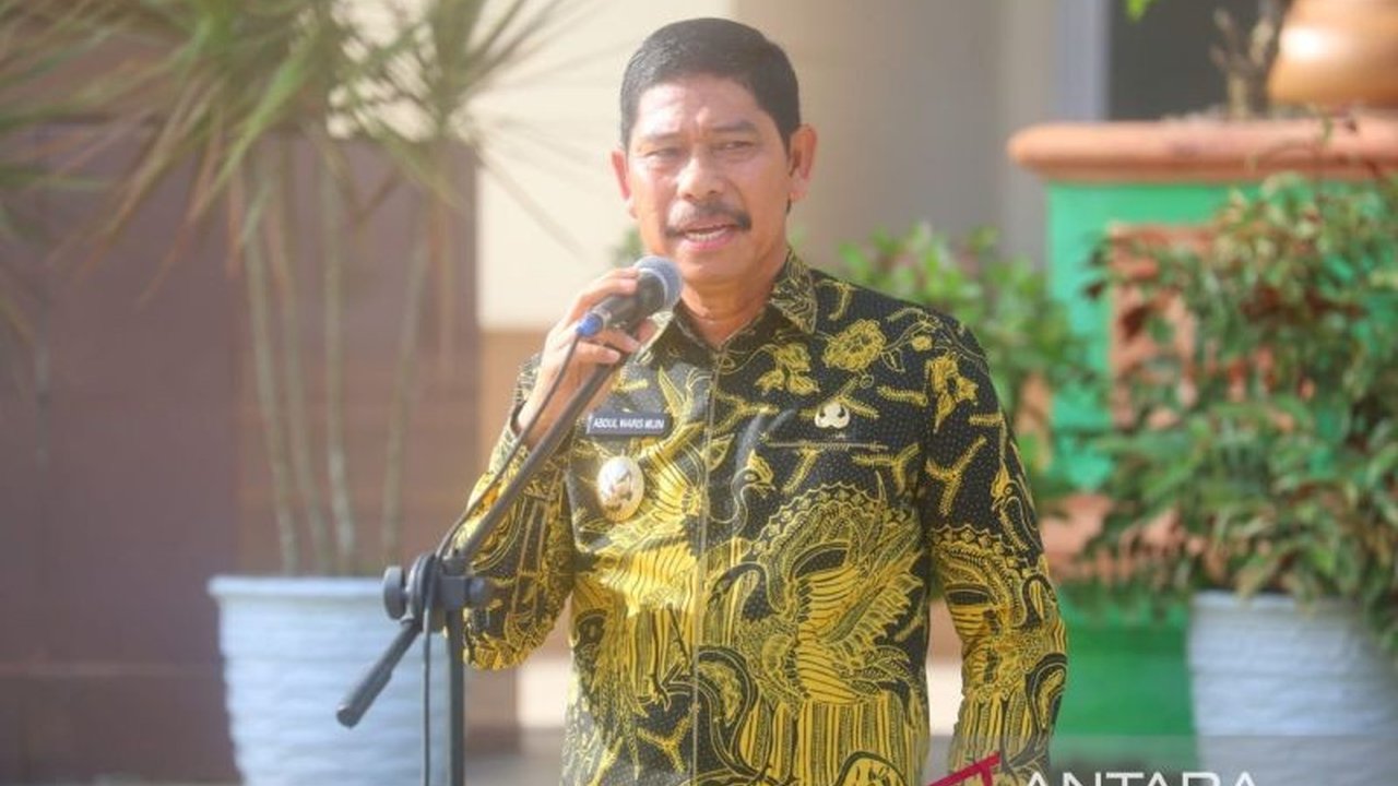 Wakil Bupati Penajam Paser Utara menginstruksikan normalisasi sejumlah sungai untuk mencegah banjir, khususnya setelah banjir di Desa Bukit Subur.