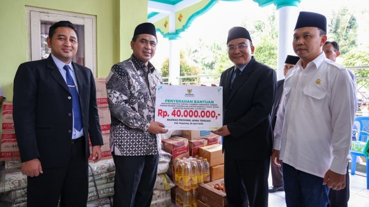 Wakil Gubernur Jawa Tengah menyalurkan bantuan senilai Rp121 juta untuk korban ambrolnya talud di Ponpes Darul Qiyam, Magelang, meliputi santunan duka, perbaikan bangunan, dan logistik.