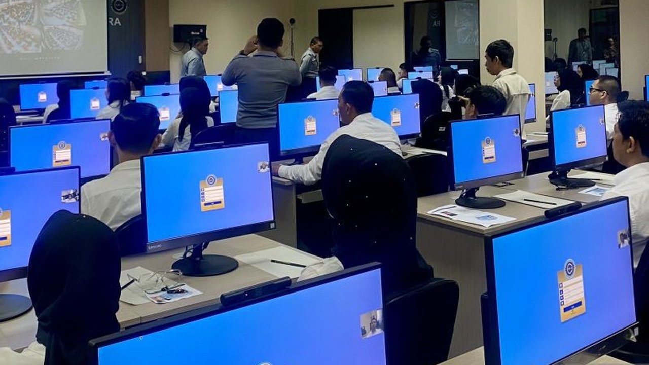 Badan Kepegawaian dan Pengembangan Sumber Daya Manusia (BKPSDM) Kota Batam akan menggelar seleksi kompetensi PPPK tahap dua untuk 403 formasi pada 3-7 Mei 2025, dengan total peserta sebanyak 678 orang.