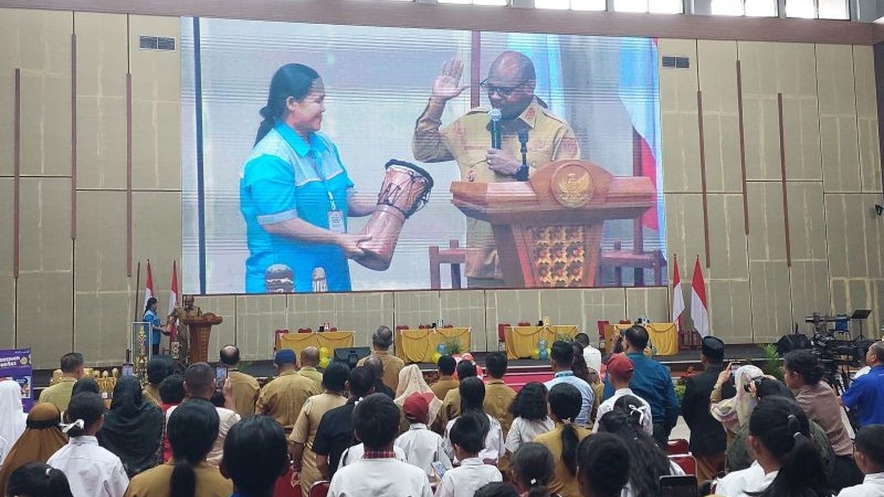 Disdikbud Kota Sorong adakan lomba cerdas cermat untuk menguji kemampuan berpikir siswa SD/MI se-Kota Sorong sebagai upaya peningkatan kualitas SDM.