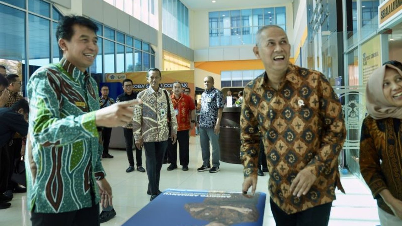 Program bersama Direktorat Jenderal Pajak Kepri, Bea Cukai Kepri, dan Bea Cukai Batam berhasil tingkatkan potensi penerimaan negara hingga lebih dari Rp28 miliar.