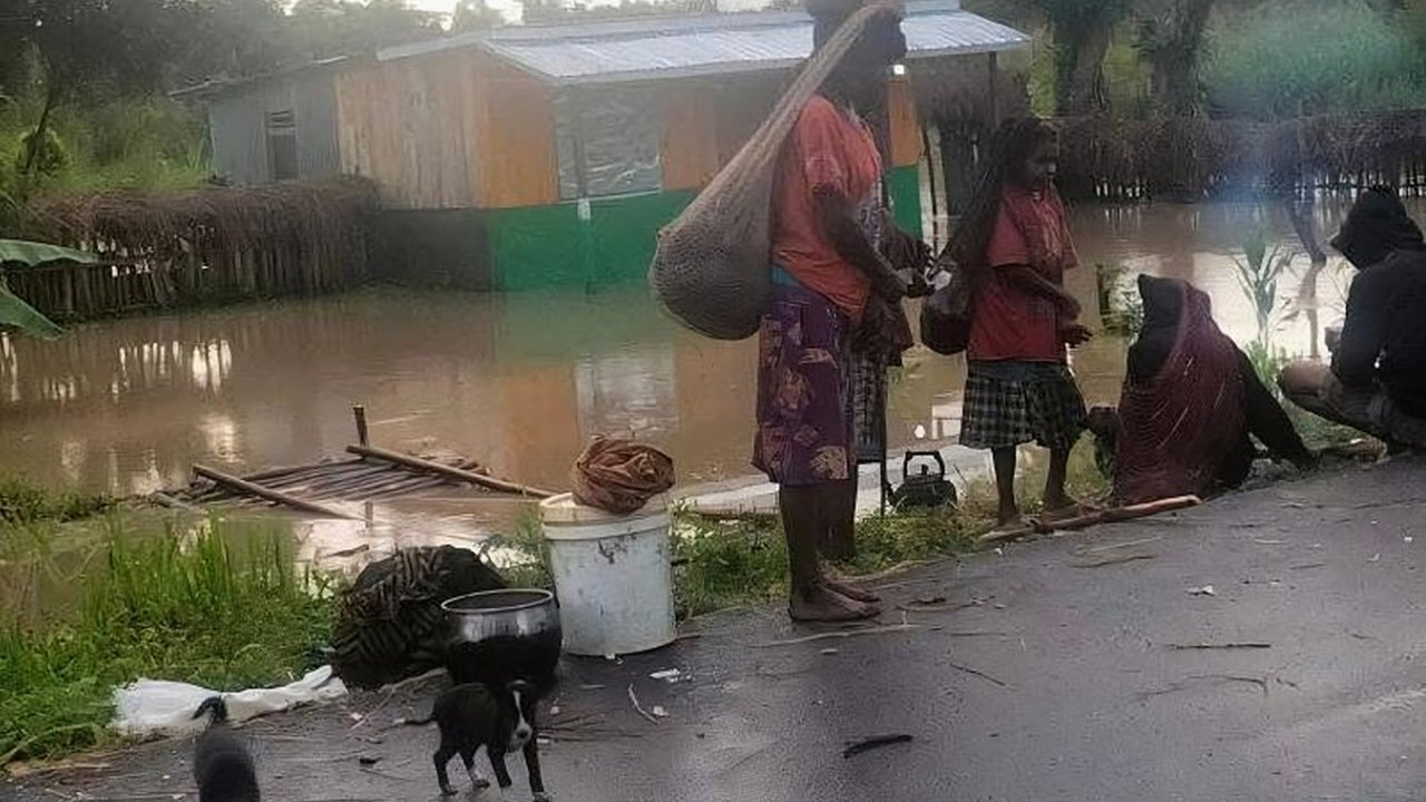 Kemensos menyalurkan bantuan senilai Rp382 juta untuk 2.524 korban banjir dan longsor di Wamena, Papua Pegunungan, yang disebabkan oleh tingginya curah hujan dan buruknya sistem drainase.