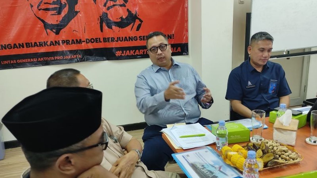 Legislator DKI Jakarta menilai kenaikan tarif PAM Jaya masih logis mengingat biaya operasional yang meningkat dan tarif yang sudah lama tak naik, namun tetap ekonomis dibandingkan daerah lain.
