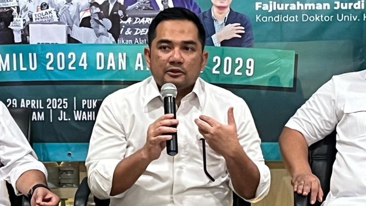 Ketua Komisi II DPR RI dan Bawaslu RI sepakat pemilu dan pilkada sebaiknya digelar beda tahun untuk menghindari tumpang tindih dan memberi jeda bagi penyelenggara, sementara KPU sebut Pemilu 2024 terumit.