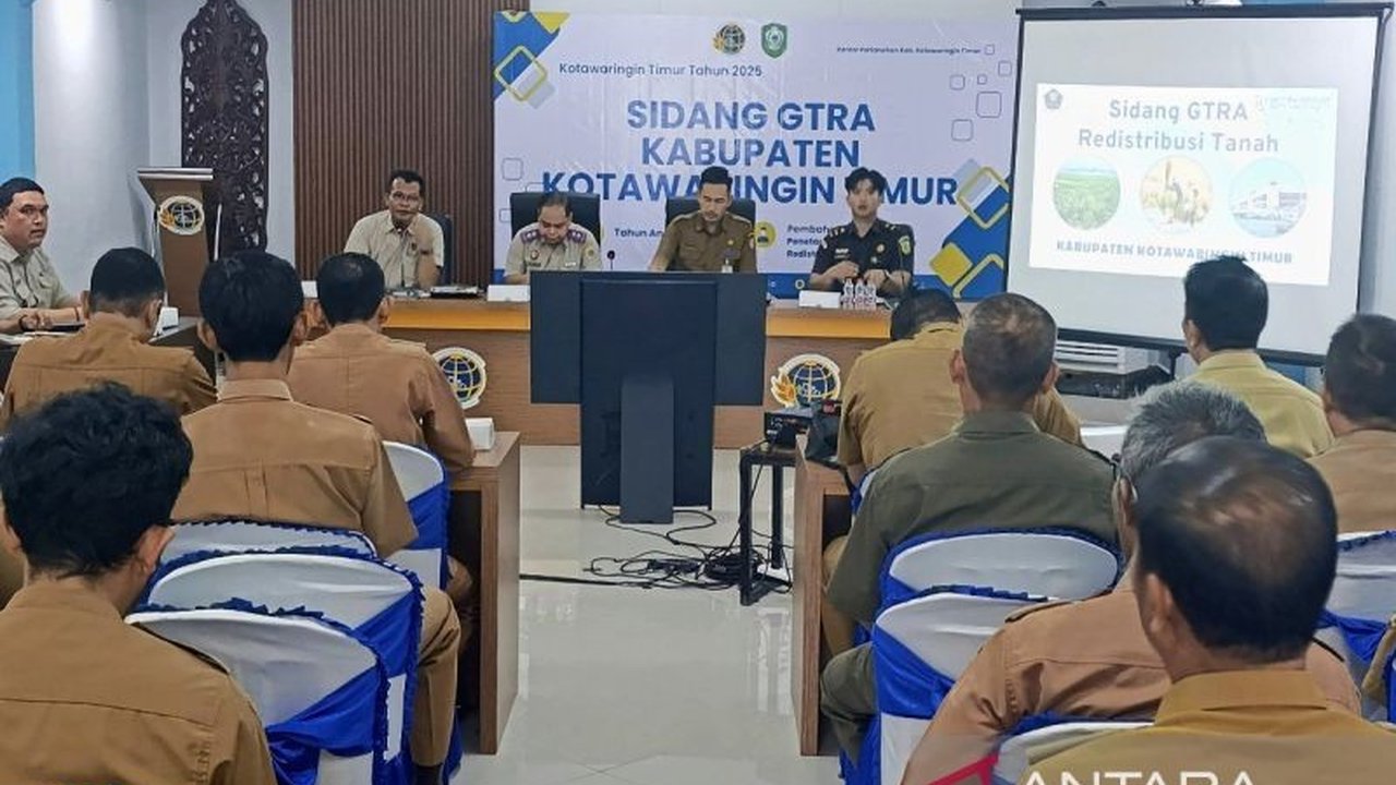 Gugus Tugas Reforma Agraria (GTRA) Kotim menggelar sidang penetapan redistribusi tanah, menargetkan 500 bidang tanah untuk dibagikan kepada masyarakat, memastikan keadilan dan akses tanah yang lebih baik.