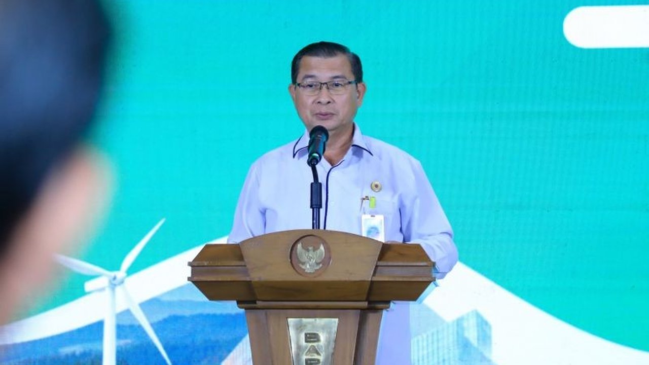 Kementerian Ketenagakerjaan (Kemnaker) memberikan dukungan penuh terhadap Peta Jalan Pengembangan Tenaga Kerja Hijau Indonesia,  menganggapnya sebagai langkah strategis menghadapi perubahan iklim dan kemajuan teknologi.