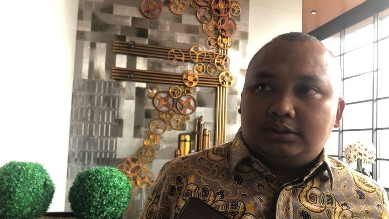 Bawaslu Kabupaten Serang menghentikan pemeriksaan dua terduga kasus politik uang dalam PSU Pilkada Serang 2024 karena bukti yang tidak memenuhi syarat,  fokus pemeriksaan kini pada 10 terduga lainnya.