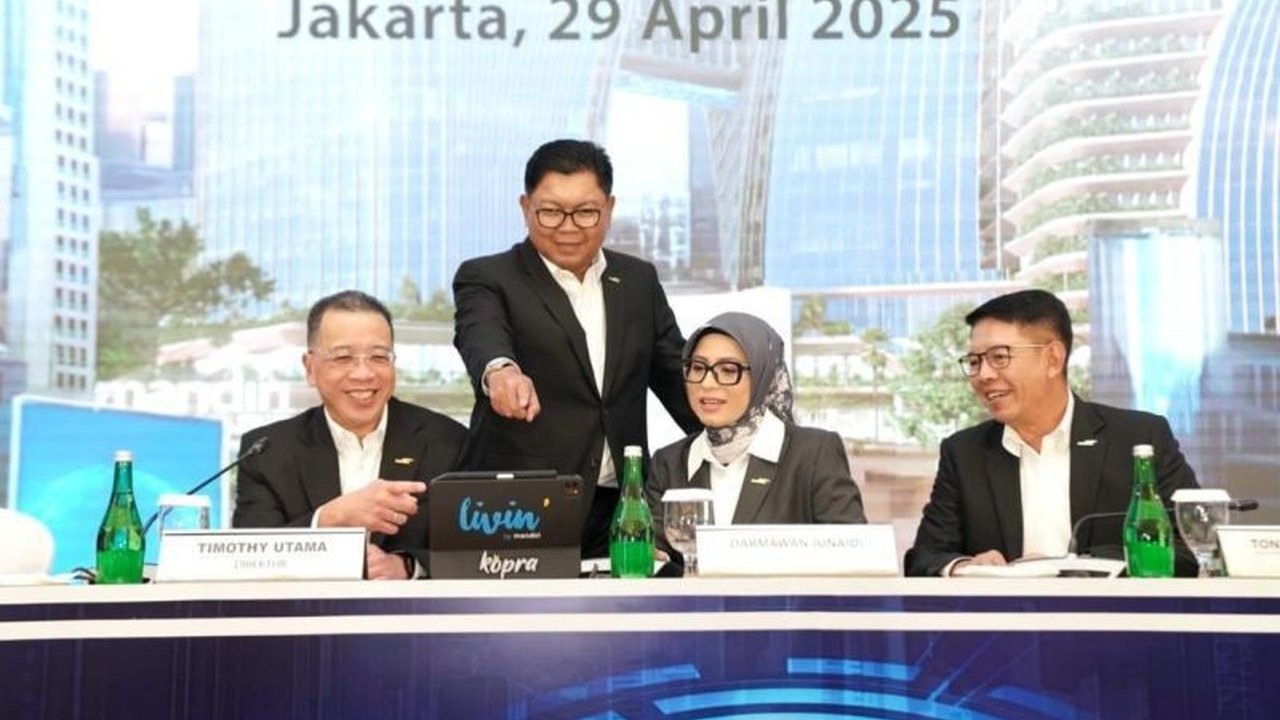 Bank Mandiri menerapkan strategi pertumbuhan kredit fokus pada sektor hijau dan kuning serta perkuat manajemen risiko hadapi tensi ekonomi AS-China.