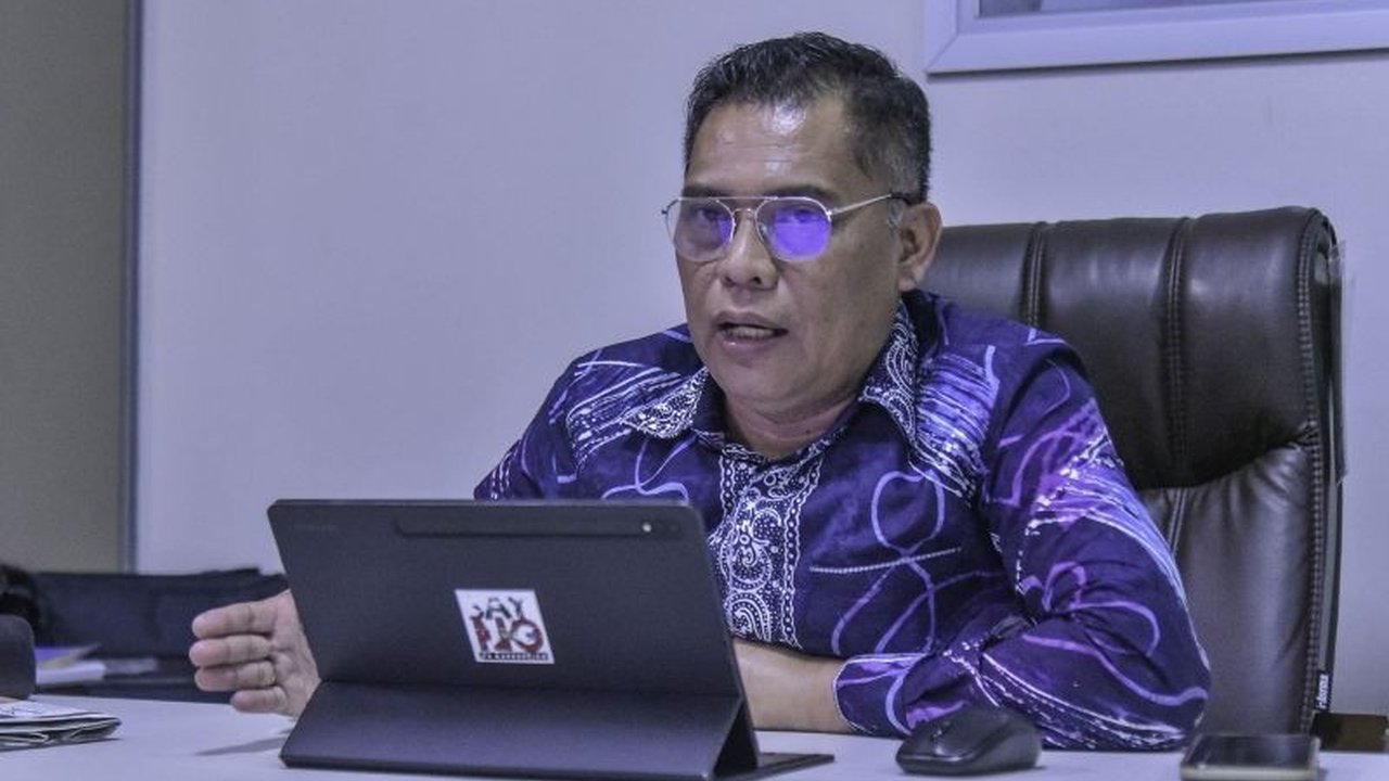Dispendukcapil Surabaya memperketat verifikasi administrasi kependudukan untuk mencegah kecurangan dalam SPMB jalur zonasi dengan memastikan validitas data KK dan mencegah perpindahan KK fiktif.