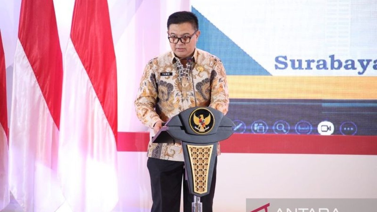 Sekjen Kemendagri meminta pemerintah daerah mengurangi kegiatan seremonial yang boros anggaran dan lebih fokus pada peningkatan kinerja pelayanan publik serta kesejahteraan masyarakat.