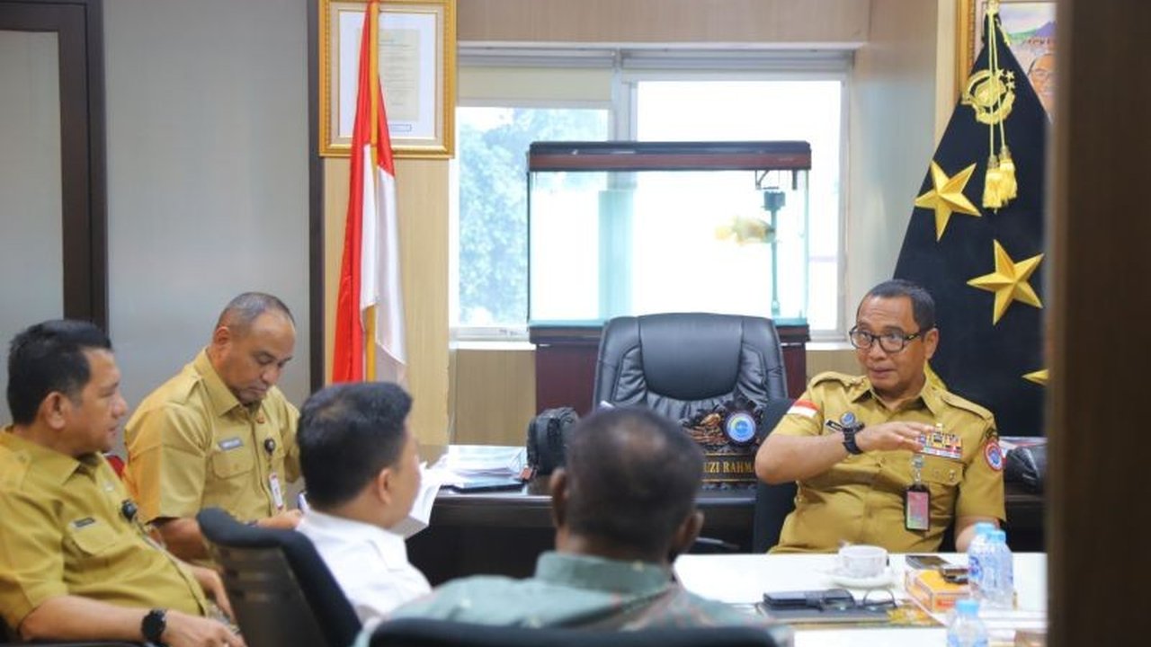 BNPP dan Pemkab Sambas berkolaborasi untuk meningkatkan ekonomi dan pendidikan di perbatasan melalui pembangunan pelabuhan ekspor-impor, peningkatan ketahanan pangan, dan pengembangan akses pendidikan.