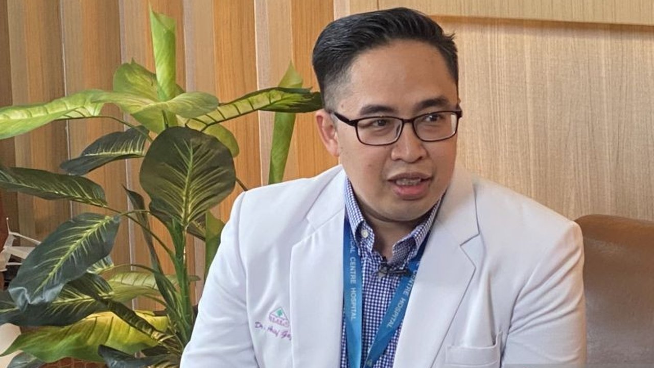 Dokter Arief Gazali, Sp.OG, mengungkapkan tiga masalah kesehatan utama ibu hamil di Indonesia: preeklamsia, pendarahan akibat anemia, dan infeksi yang berujung pada persalinan prematur, serta menekankan pentingnya deteksi dini dan gaya hidup sehat.